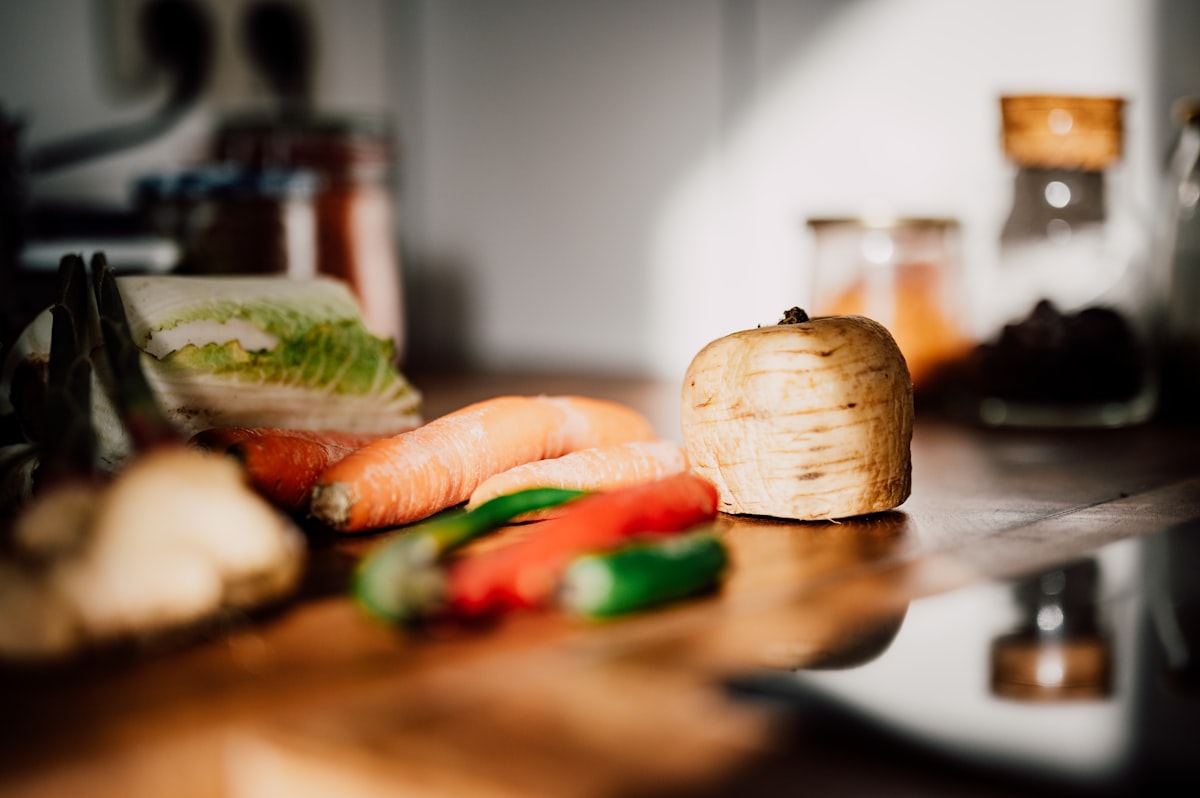 Balanced meal plate with protein, vegetables and grains